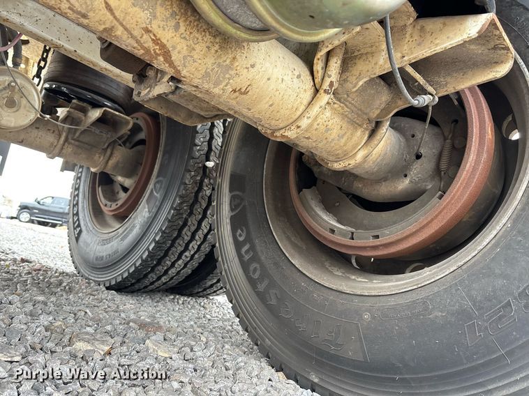 image for item EE0008 2007 Ranch Mfg end dump trailer