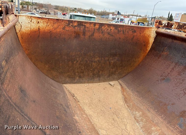 image for item EE0008 2007 Ranch Mfg end dump trailer