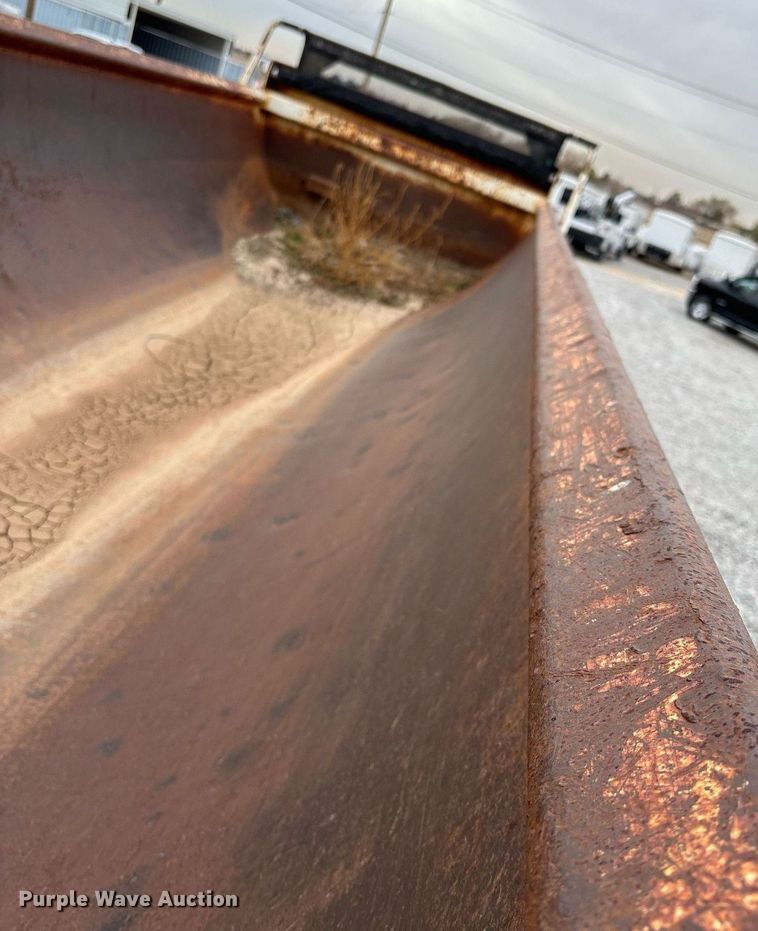 image for item EE0008 2007 Ranch Mfg end dump trailer