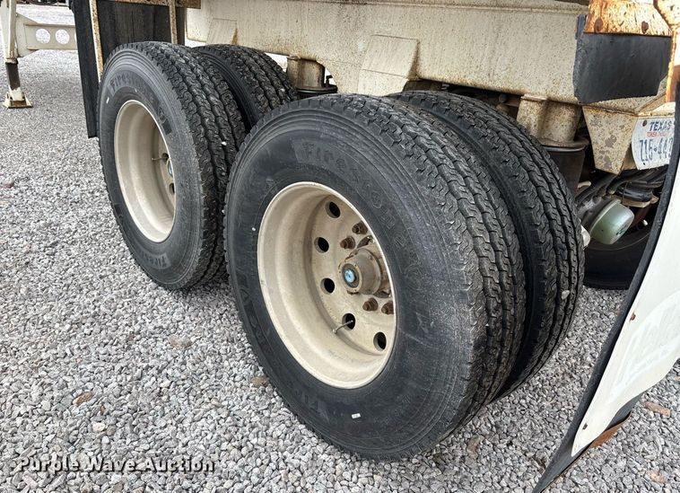 image for item EE0008 2007 Ranch Mfg end dump trailer