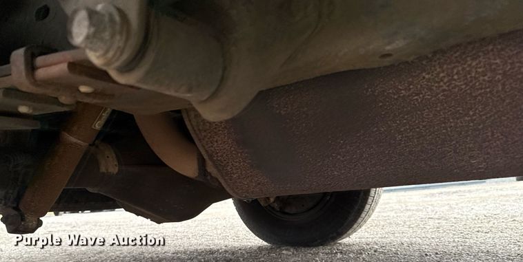 image for item EG2328 2008 Ford E350 Super Duty van with bucket lift