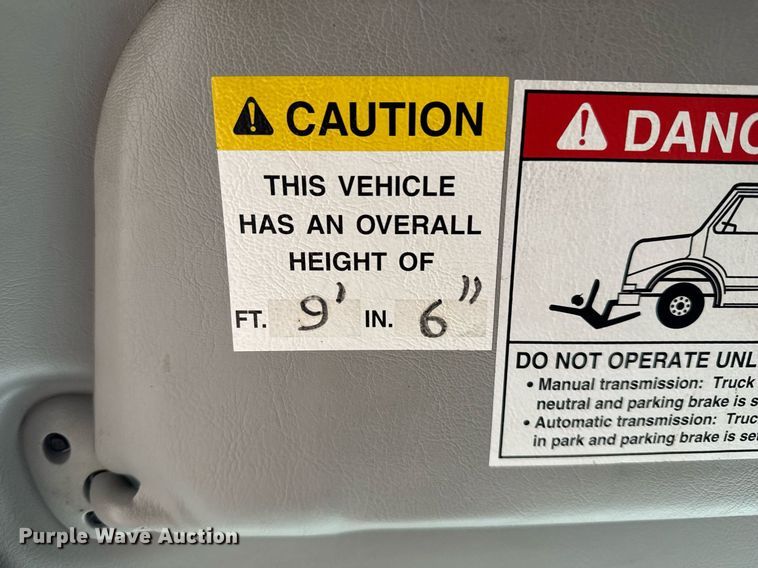 image for item EG2328 2008 Ford E350 Super Duty van with bucket lift