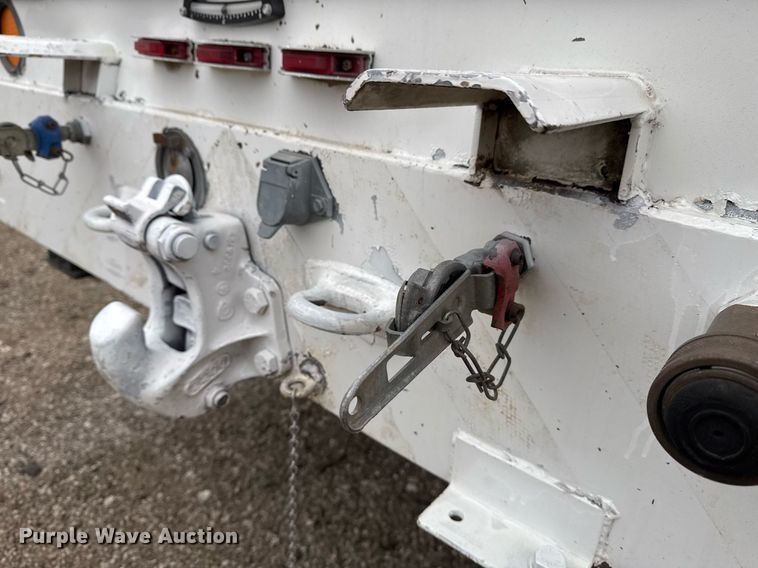 image for item EG2329 2003 Sterling bucket truck