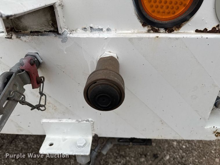 image for item EG2329 2003 Sterling bucket truck