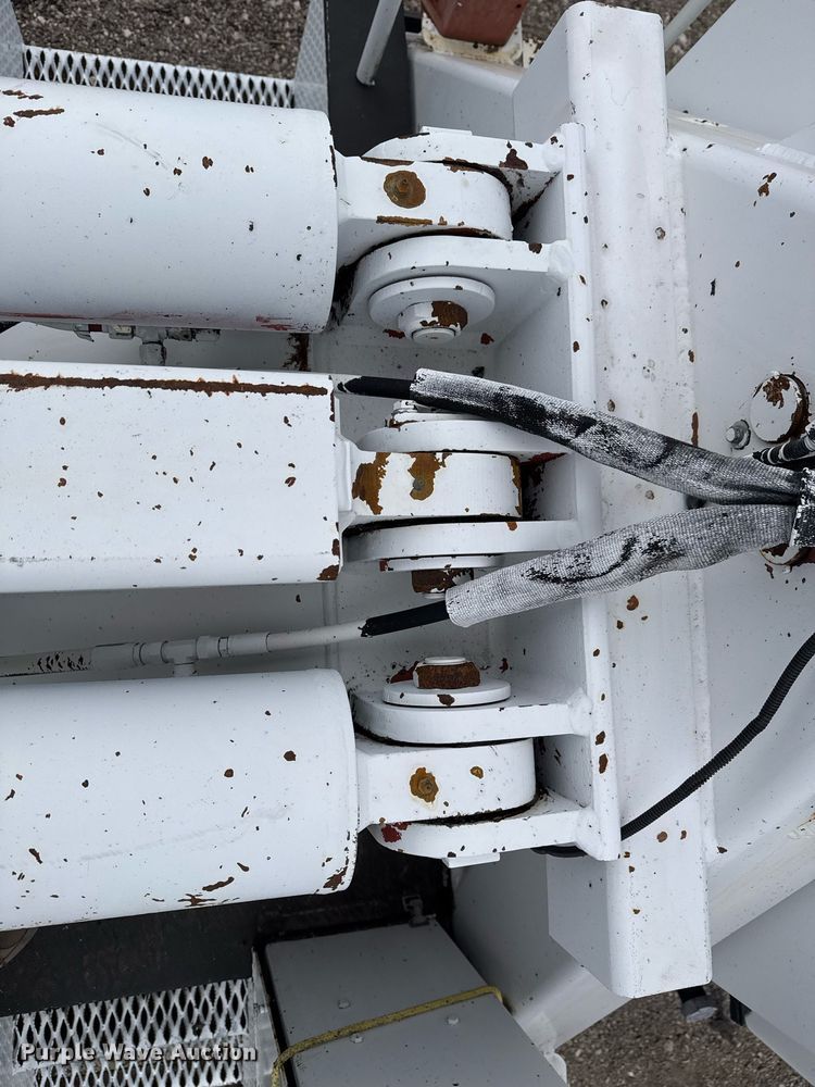 image for item EG2329 2003 Sterling bucket truck