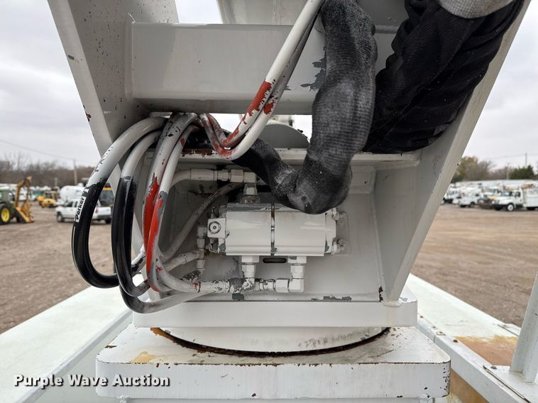 image for item EG2329 2003 Sterling bucket truck