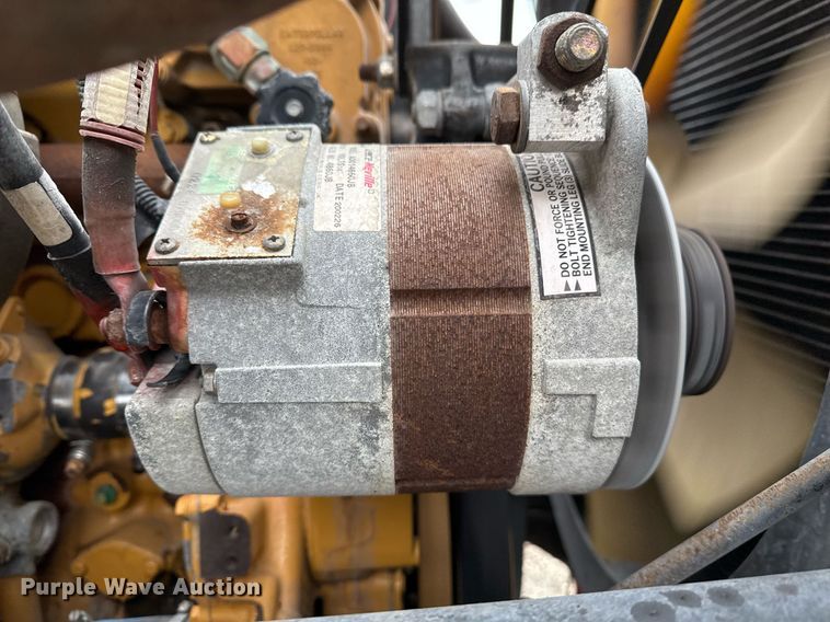 image for item EG2329 2003 Sterling bucket truck