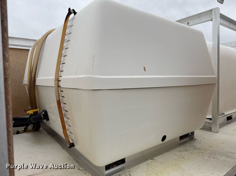 image for item EG2330 2009 Ford F650 Super Duty flatbed truck