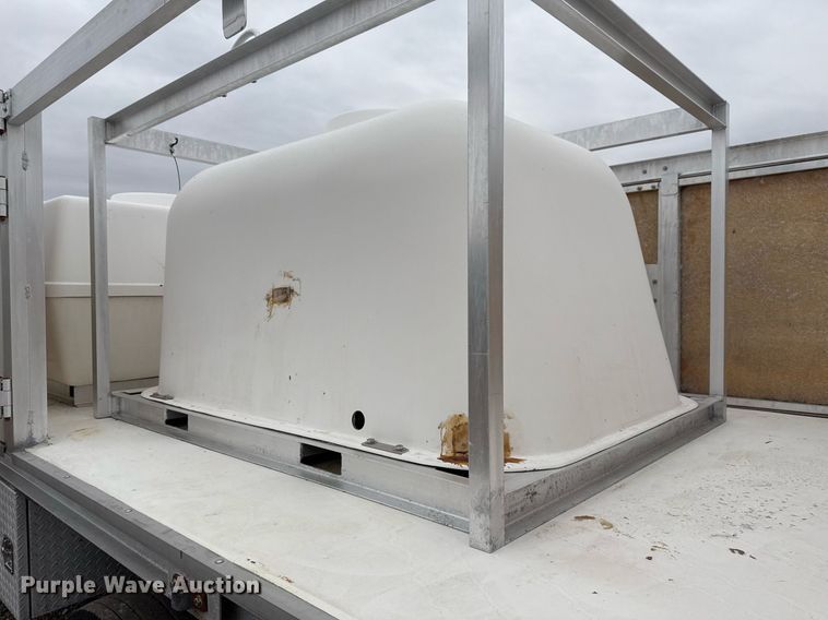 image for item EG2330 2009 Ford F650 Super Duty flatbed truck