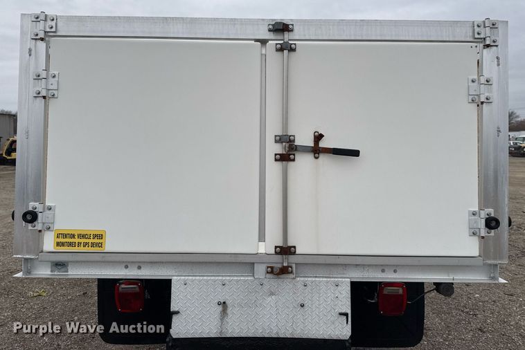 image for item EG2330 2009 Ford F650 Super Duty flatbed truck