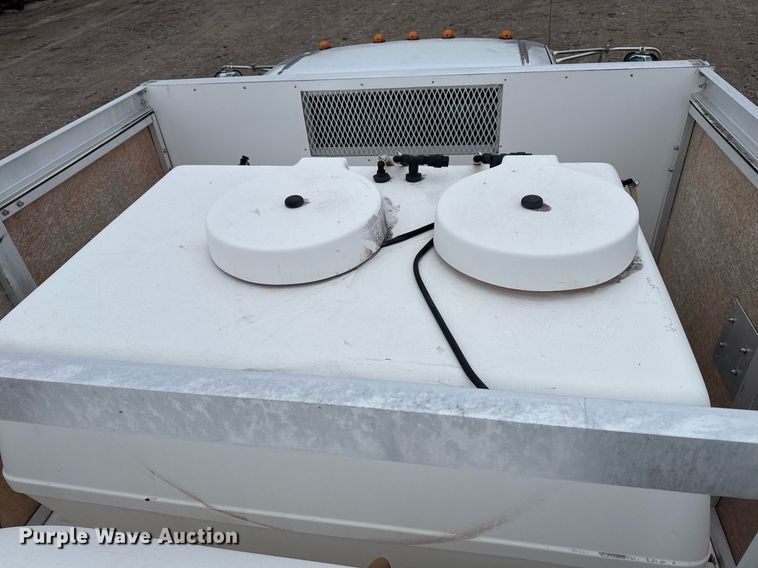 image for item EG2330 2009 Ford F650 Super Duty flatbed truck