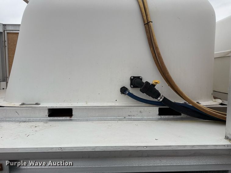 image for item EG2330 2009 Ford F650 Super Duty flatbed truck