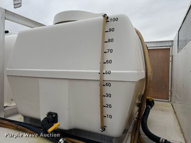 image for item EG2330 2009 Ford F650 Super Duty flatbed truck