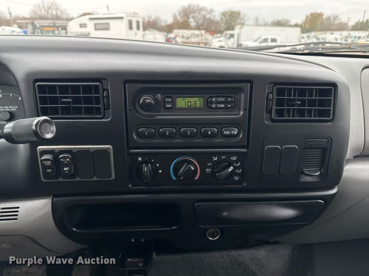 image for item EG2330 2009 Ford F650 Super Duty flatbed truck