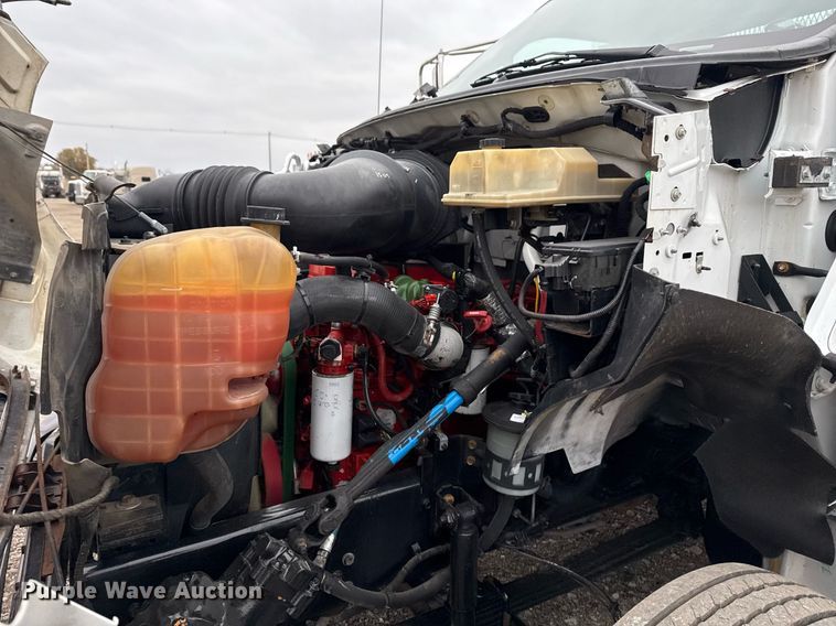 image for item EG2330 2009 Ford F650 Super Duty flatbed truck