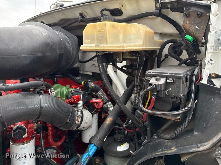 image for item EG2330 2009 Ford F650 Super Duty flatbed truck