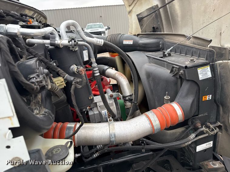 image for item EG2330 2009 Ford F650 Super Duty flatbed truck