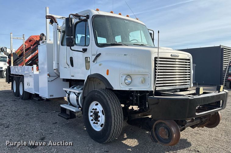 image for item EG2357 2007 Freightliner Business Class M2 crane truck