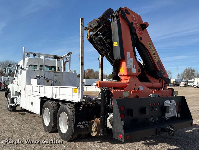 image for item EG2357 2007 Freightliner Business Class M2 crane truck