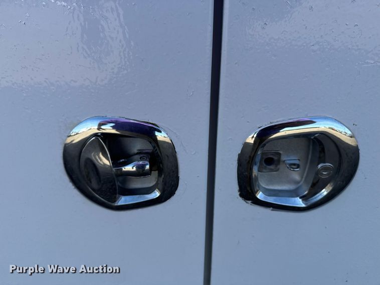 image for item EG2357 2007 Freightliner Business Class M2 crane truck