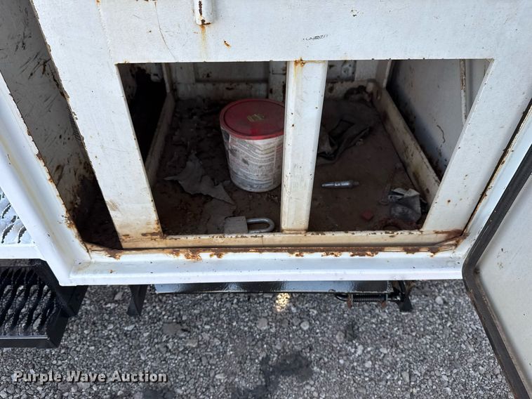 image for item EG2357 2007 Freightliner Business Class M2 crane truck