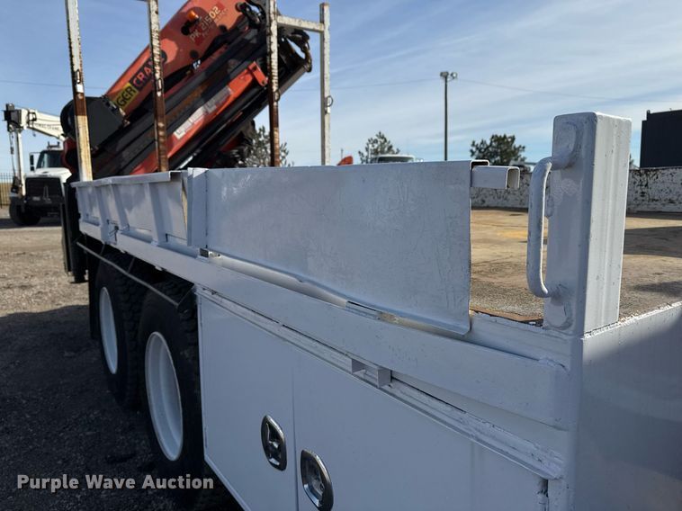 image for item EG2357 2007 Freightliner Business Class M2 crane truck