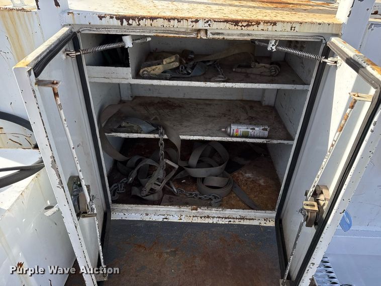 image for item EG2357 2007 Freightliner Business Class M2 crane truck