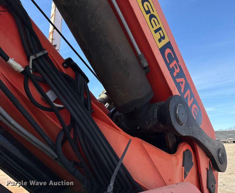 image for item EG2357 2007 Freightliner Business Class M2 crane truck