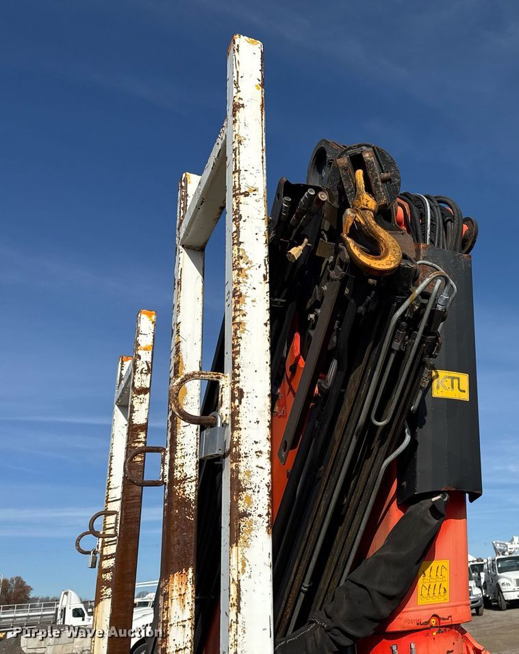 image for item EG2357 2007 Freightliner Business Class M2 crane truck