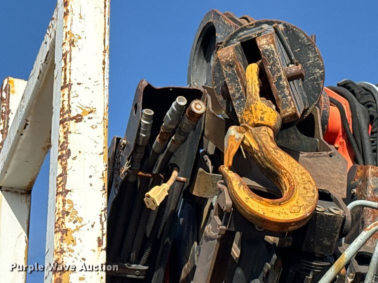 image for item EG2357 2007 Freightliner Business Class M2 crane truck