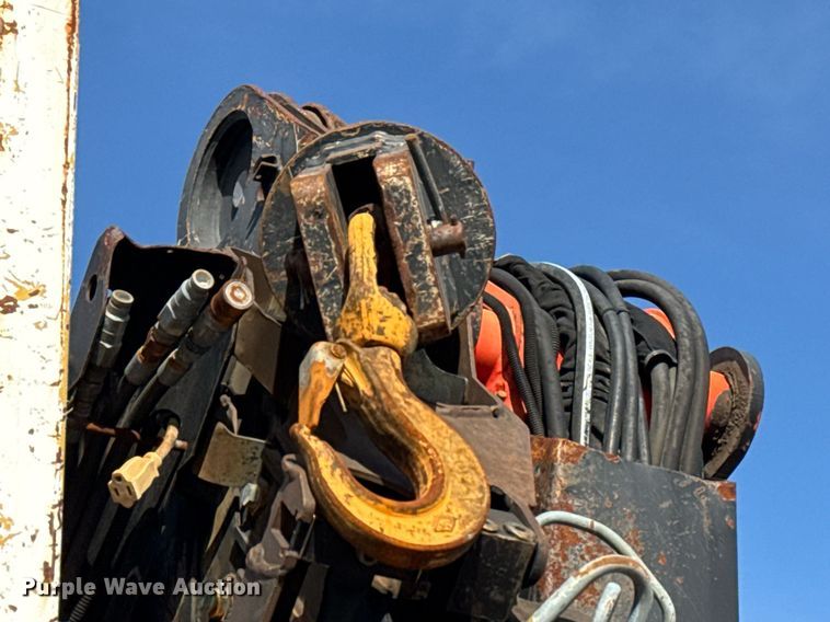 image for item EG2357 2007 Freightliner Business Class M2 crane truck