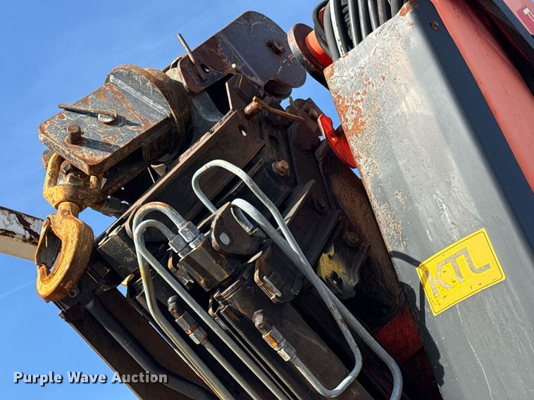 image for item EG2357 2007 Freightliner Business Class M2 crane truck