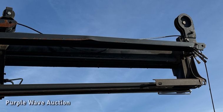 image for item EG2357 2007 Freightliner Business Class M2 crane truck