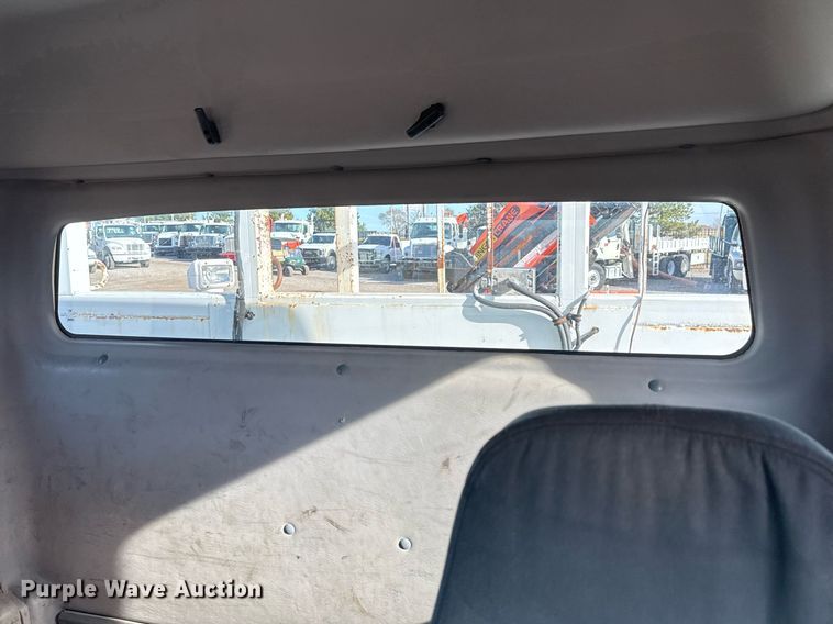 image for item EG2357 2007 Freightliner Business Class M2 crane truck