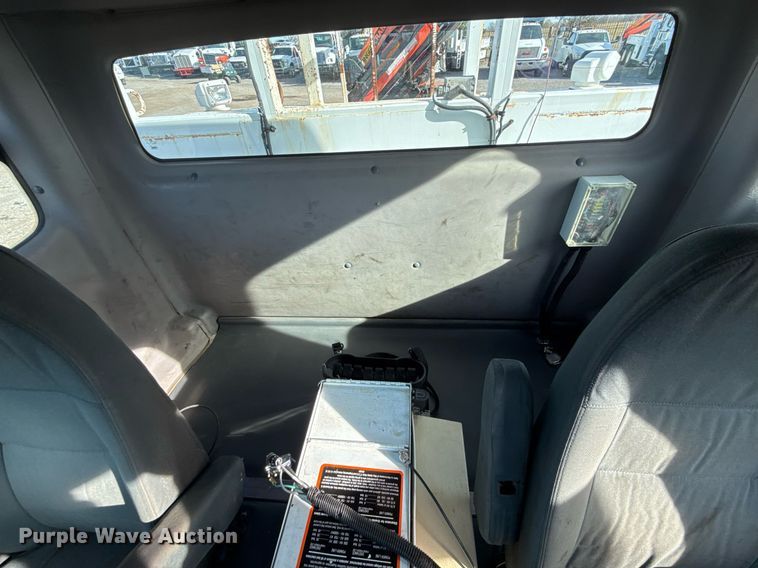 image for item EG2357 2007 Freightliner Business Class M2 crane truck