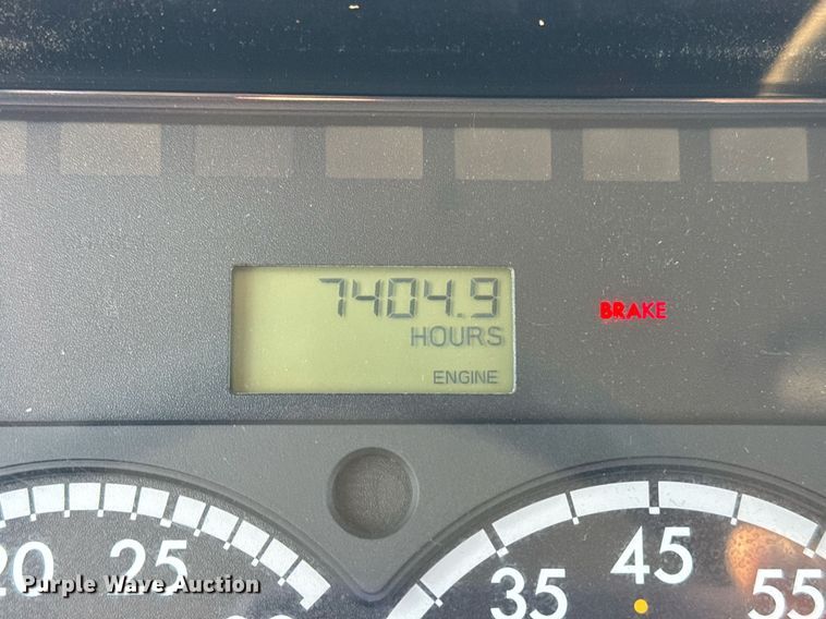 image for item EG2357 2007 Freightliner Business Class M2 crane truck