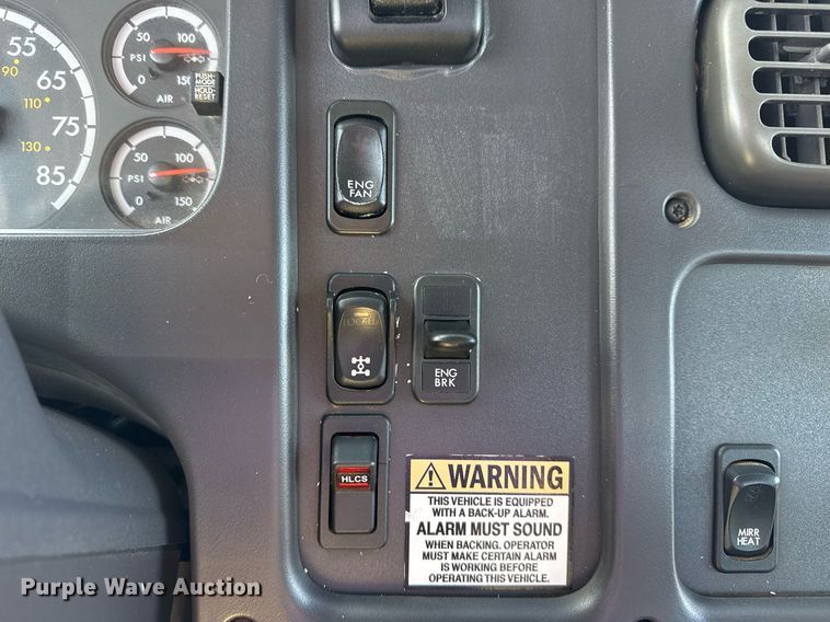 image for item EG2357 2007 Freightliner Business Class M2 crane truck