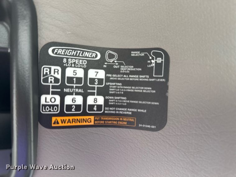 image for item EG2357 2007 Freightliner Business Class M2 crane truck