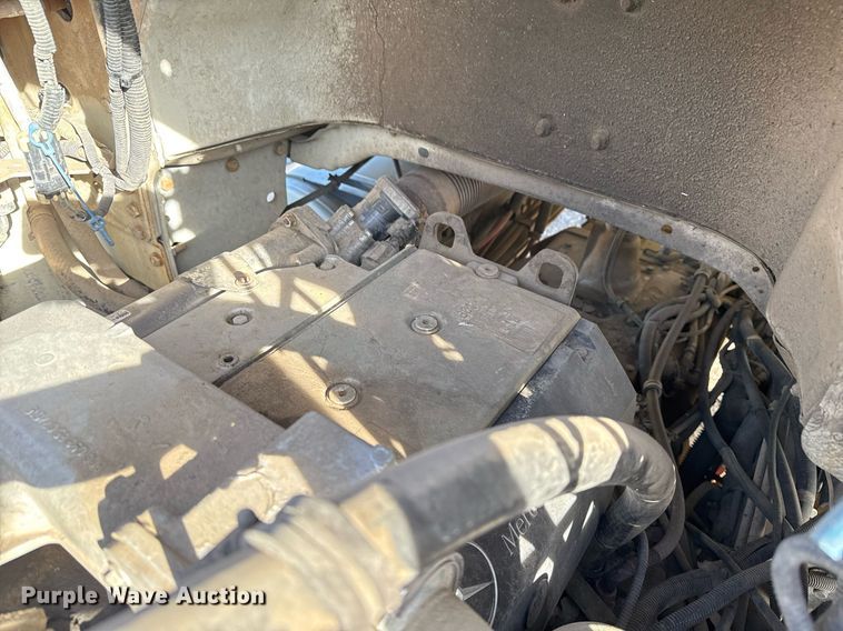 image for item EG2357 2007 Freightliner Business Class M2 crane truck