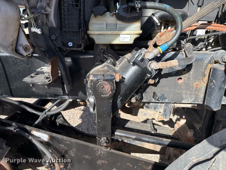 image for item EG2357 2007 Freightliner Business Class M2 crane truck