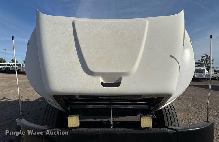 image for item EG2357 2007 Freightliner Business Class M2 crane truck