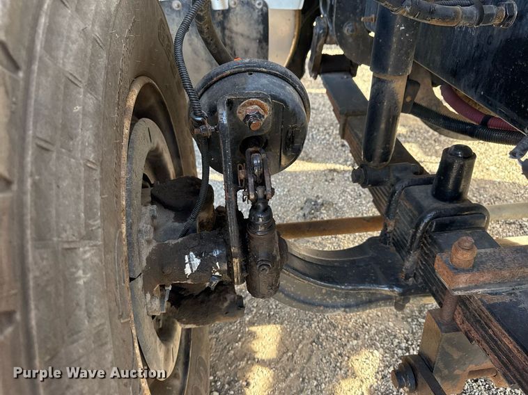 image for item EG2357 2007 Freightliner Business Class M2 crane truck