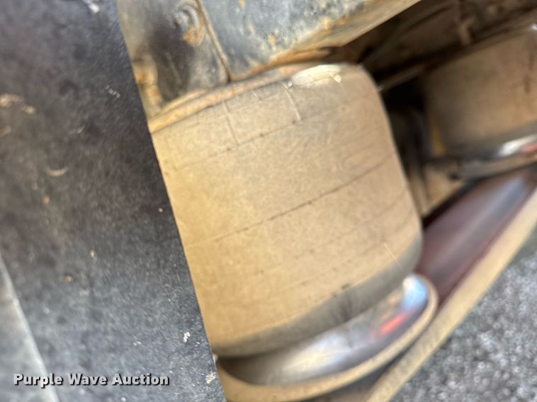 image for item EG2357 2007 Freightliner Business Class M2 crane truck