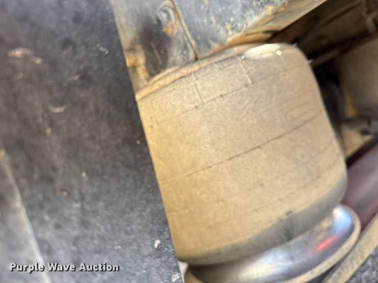 image for item EG2357 2007 Freightliner Business Class M2 crane truck