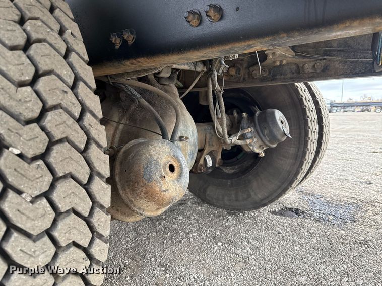 image for item EG2366 2005 Freightliner FLD vacuum truck