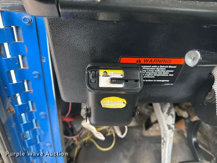 image for item EG2366 2005 Freightliner FLD vacuum truck