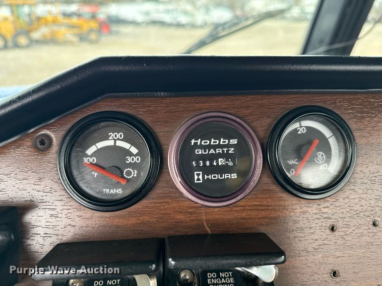 image for item EG2366 2005 Freightliner FLD vacuum truck