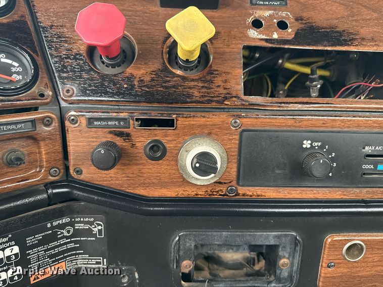 image for item EG2366 2005 Freightliner FLD vacuum truck