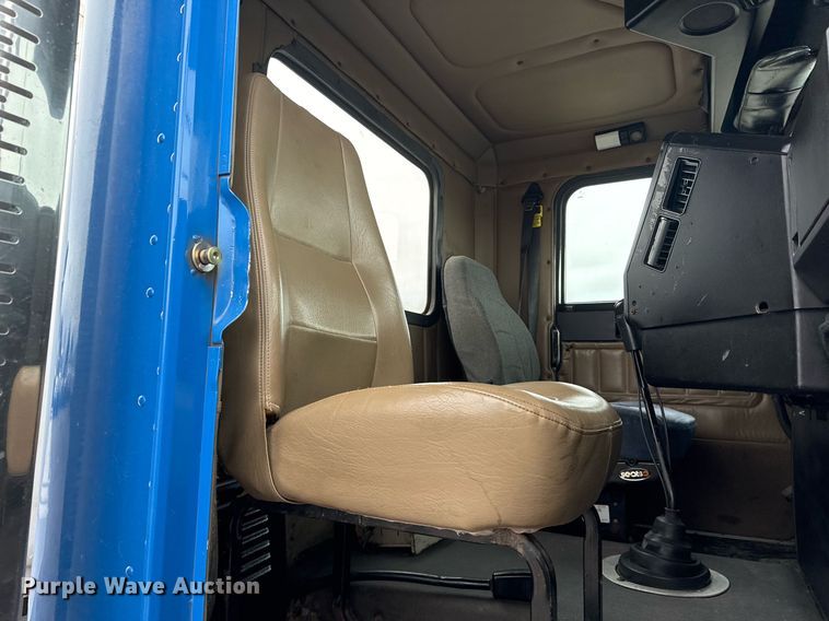 image for item EG2366 2005 Freightliner FLD vacuum truck