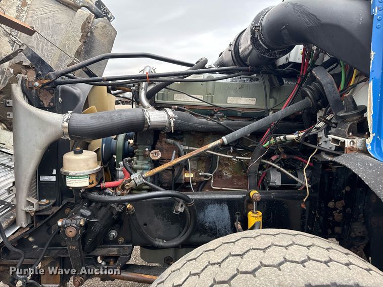 image for item EG2366 2005 Freightliner FLD vacuum truck